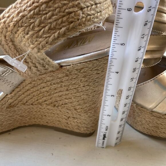 Mix No. 6 | Mix No. 6 Chanel-Mix Metallic Espadrille Wedge Size 6.5M - Picture 13 of 14